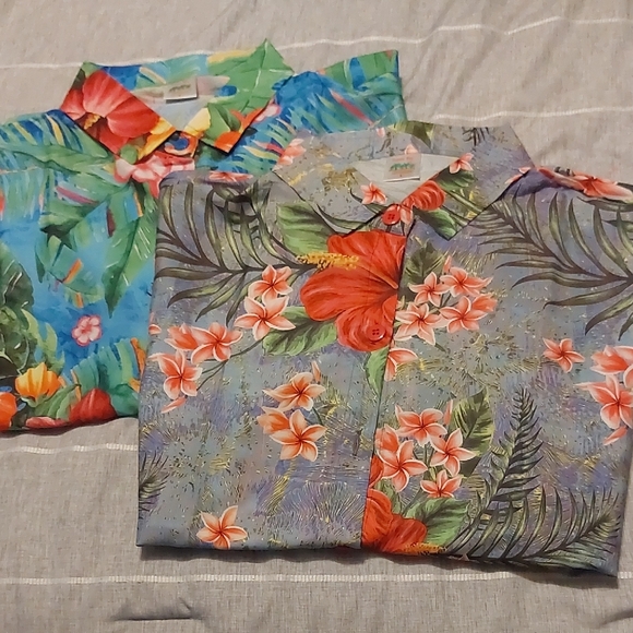 Women's Tpical Floral Button Down Shirt - Picture 1 of 7